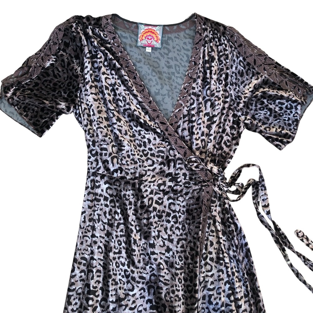 JOHNNY WAS Deep V-Neck Elegant Ombre Leopard Silk Velvet‎ Wrap Midi Dress M $330 - Picture 14 of 16